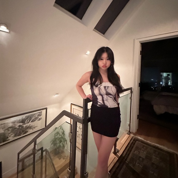 hi! welcome to my closet! - Picture 11 of 12